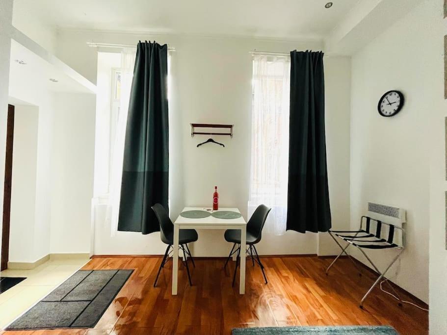 Kazy8 New Life Apartment Budapest Eksteriør billede